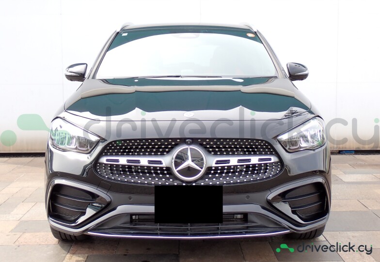 Mercedes GLA-class Black