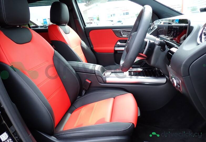 Mercedes GLA-class Black