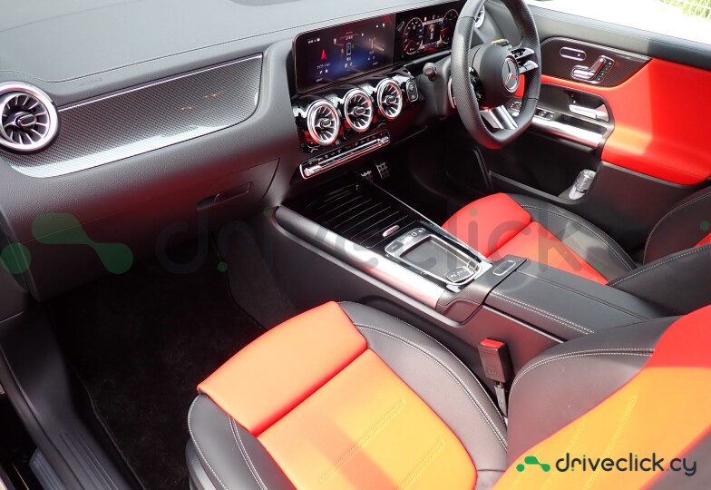 Mercedes GLA-class Black