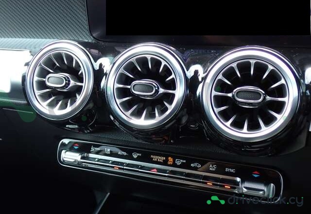 Mercedes GLB-class White