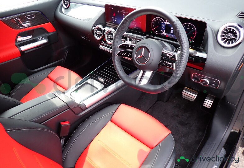 Mercedes GLA-class Black