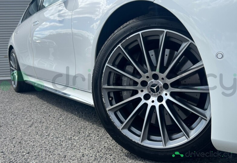 Mercedes S-class Белый