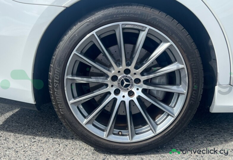 Mercedes S-class Белый
