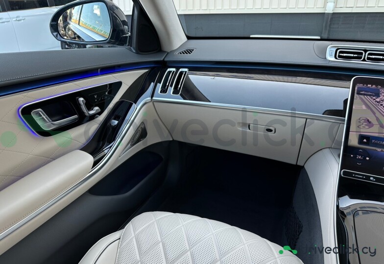 Mercedes S-class Black