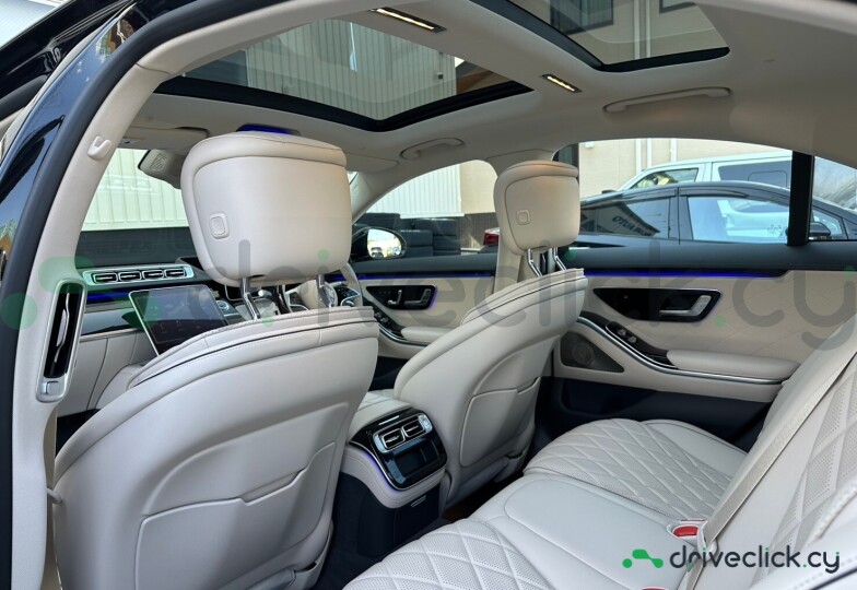 Mercedes S-class Black