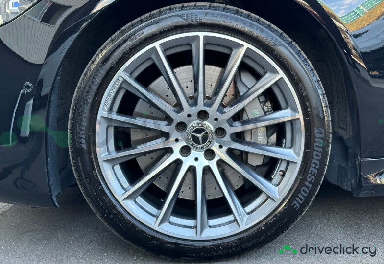 Mercedes S-class Black