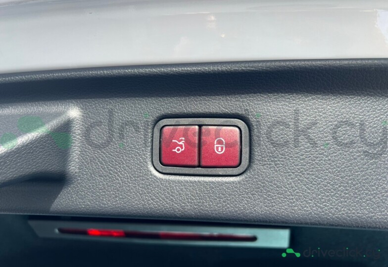 Mercedes S-class Белый