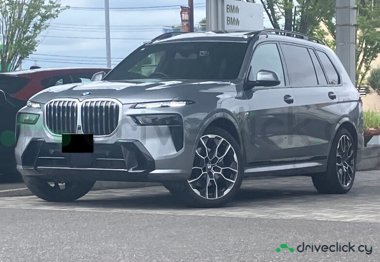 BMW X7 Grey