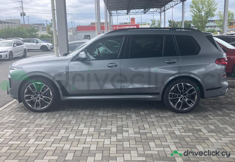 BMW X7 Grey