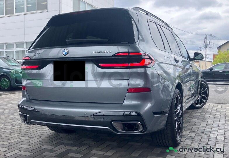 BMW X7 Grey