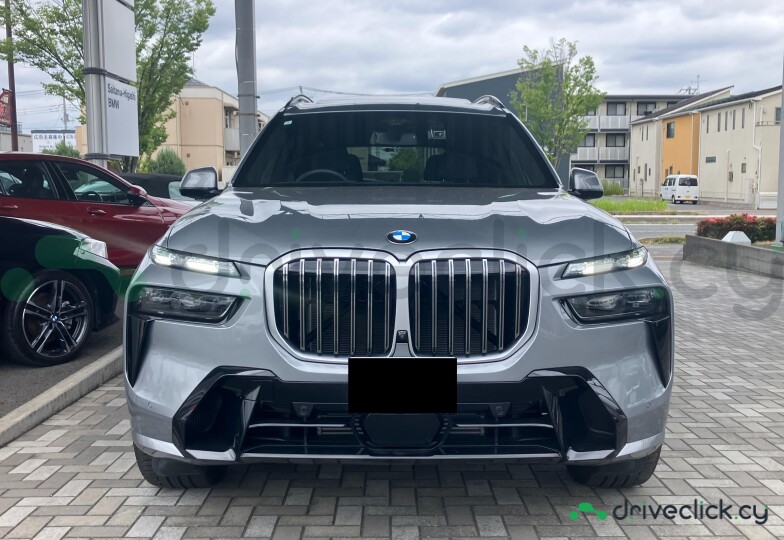 BMW X7 Grey