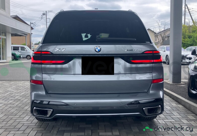 BMW X7 Grey