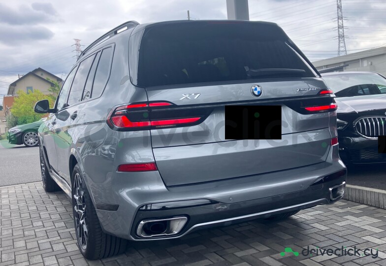 BMW X7 Grey