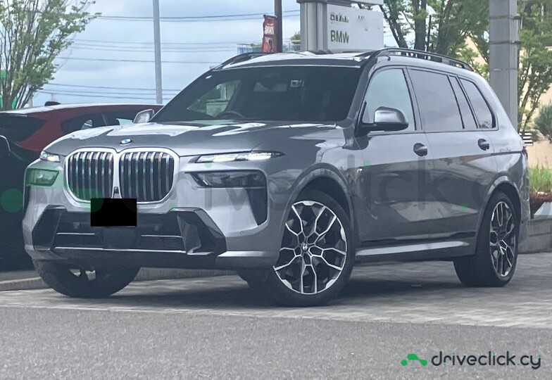 BMW X7 Grey