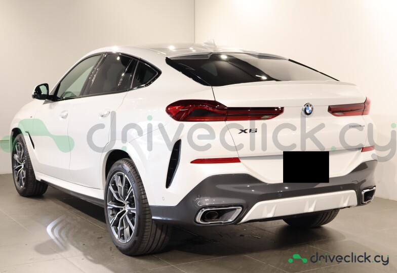 BMW X6 White
