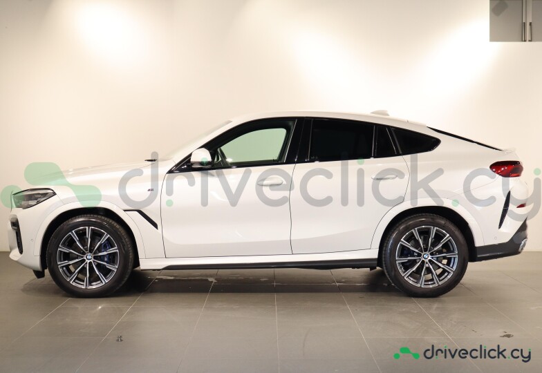 BMW X6 White