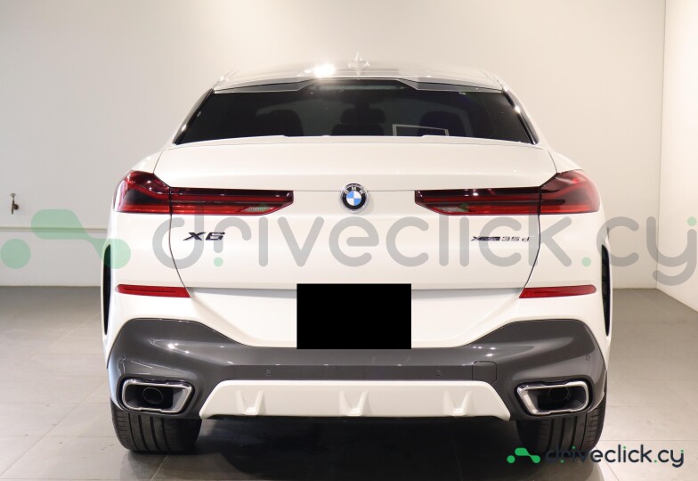 BMW X6 White