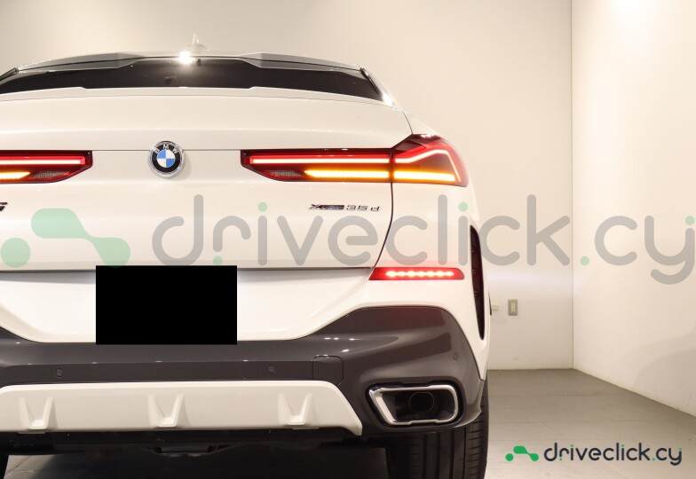 BMW X6 White