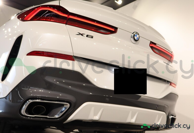 BMW X6 White