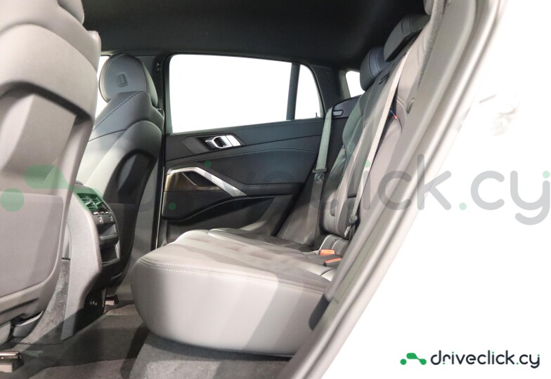 BMW X6 White