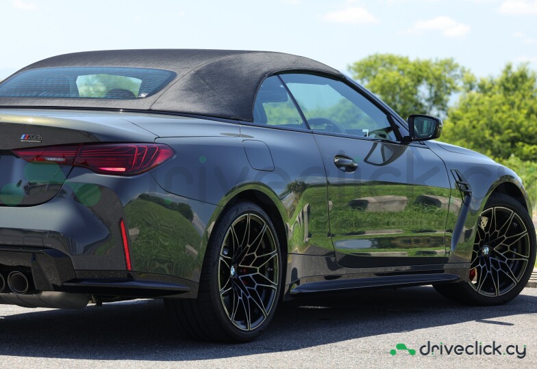 BMW M4 Серый