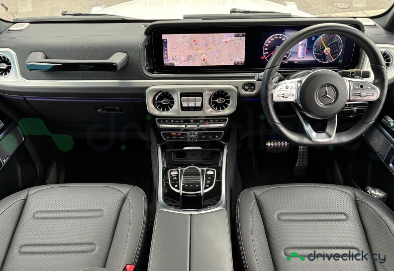 Mercedes G-class White