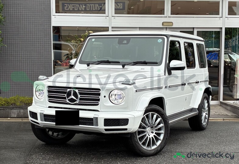 Mercedes G-class White