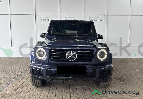 Mercedes G-class Blue