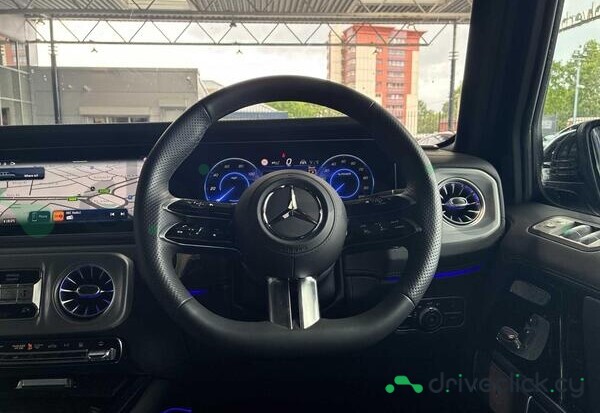 Mercedes G-class Blue