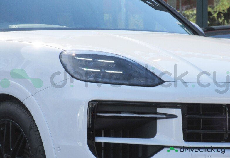 Porsche Cayenne Coupe White