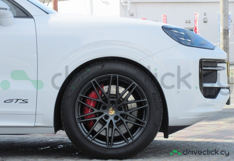 Porsche Cayenne Coupe White