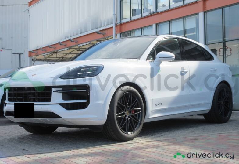 Porsche Cayenne Coupe White