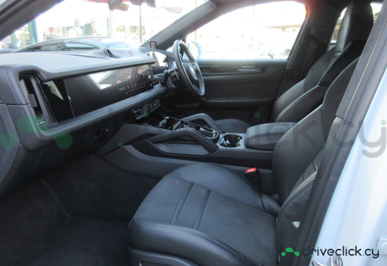 Porsche Cayenne Coupe White