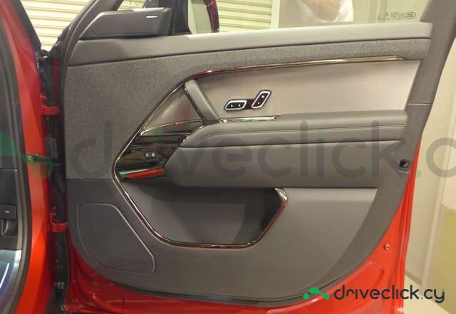 Land Rover Range Rover Sport Red