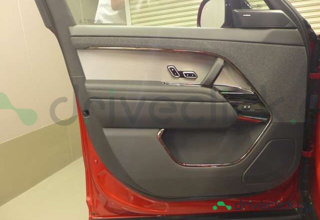 Land Rover Range Rover Sport Red