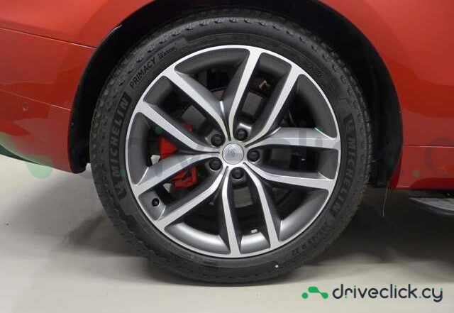 Land Rover Range Rover Sport Red