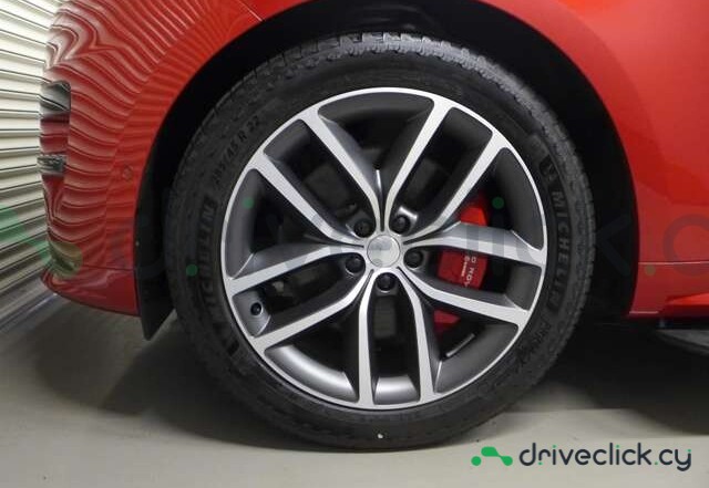 Land Rover Range Rover Sport Red