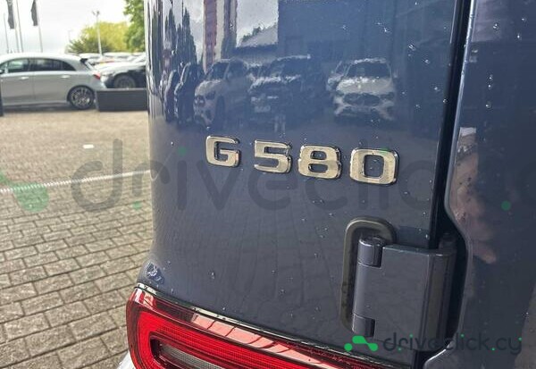 Mercedes G-class Blue
