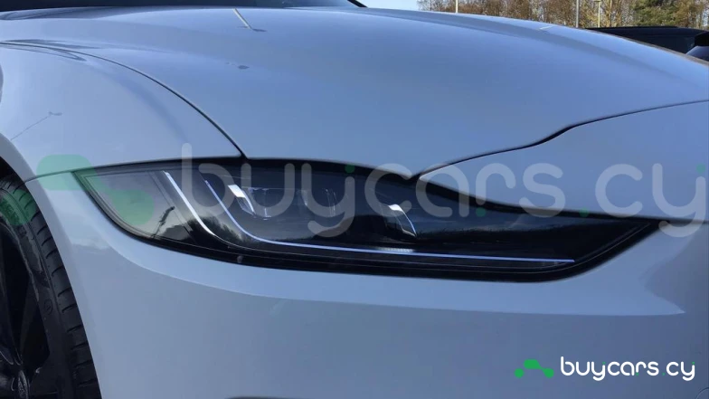 Jaguar XE White