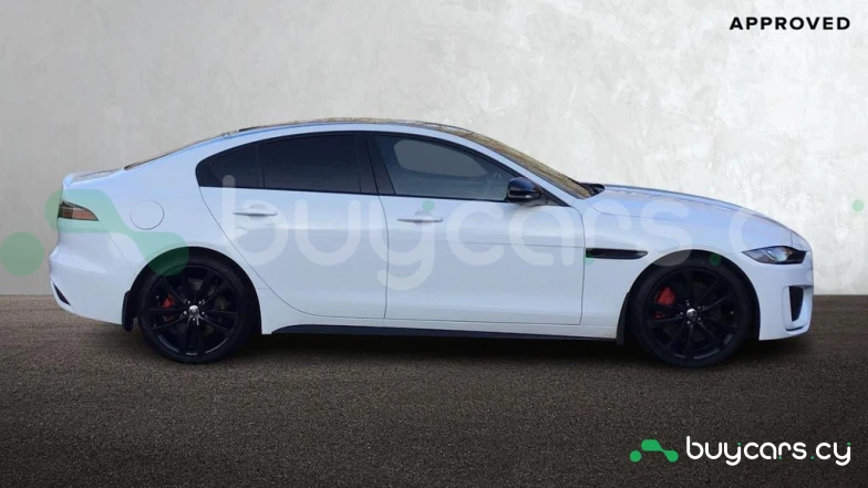 Jaguar XE White