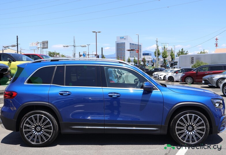 Mercedes GLB-class Blue