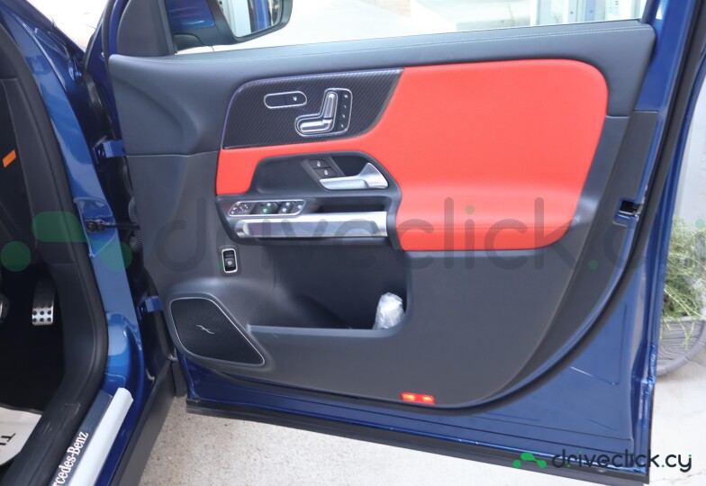 Mercedes GLB-class Blue