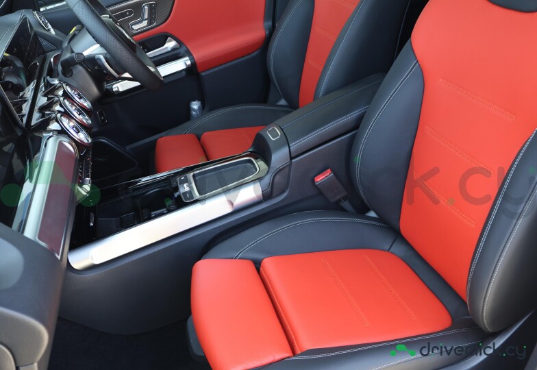 Mercedes GLB-class Blue