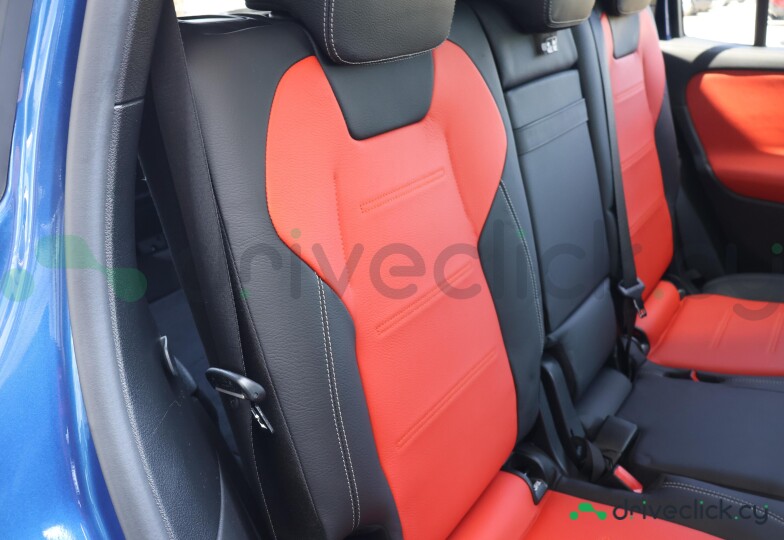 Mercedes GLB-class Blue