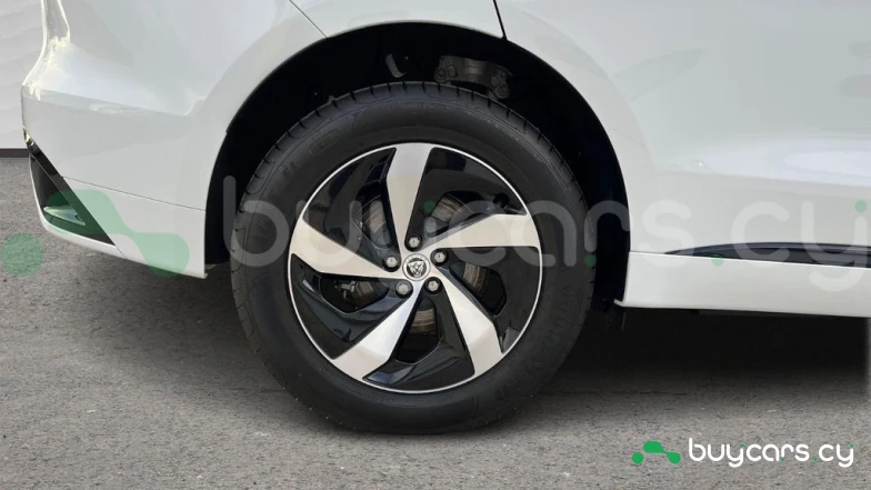 Jaguar F-Pace Белый