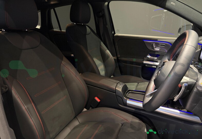 Mercedes GLA-class Black
