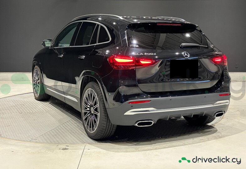 Mercedes GLA-class Black