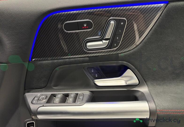 Mercedes GLA-class Black