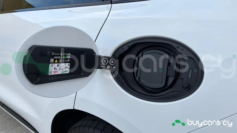 Jaguar F-Pace Белый