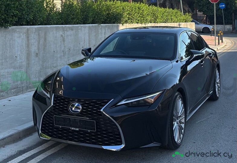 Lexus IS Black